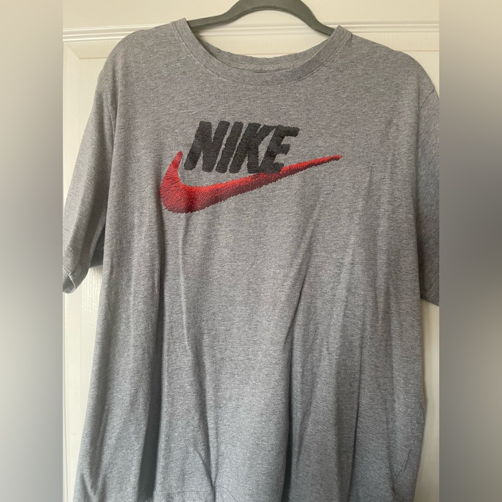 Nike t shirt